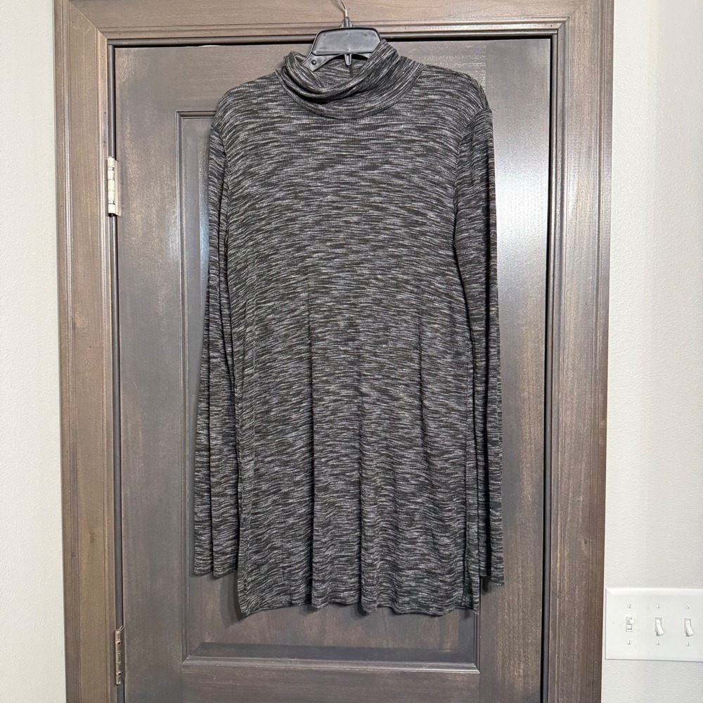 We The Free Free People Women Grey Space Dye Turtleneck Back Vent‎ Tunic M